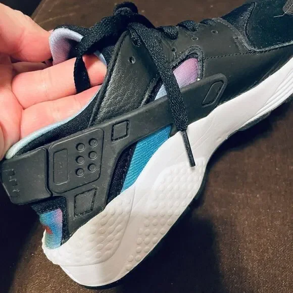 RARE LTD ED NIKE TedX PDX Promo Rainbow 🌈 PRIDE Mens 8US Womens 9.5 US unisex
